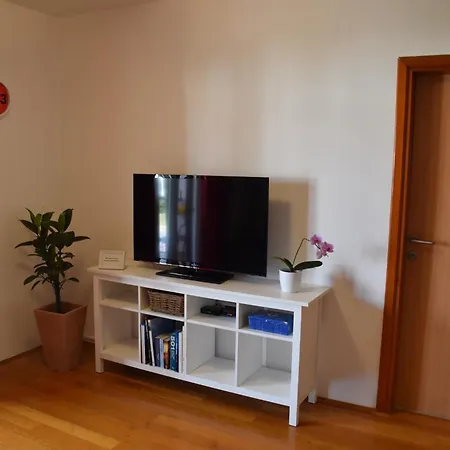 Апартаменты Apartman Tina